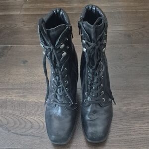 Marc Fisher Black Leather Lace Up Boots With Inside Zipper, Very Good Condition.
